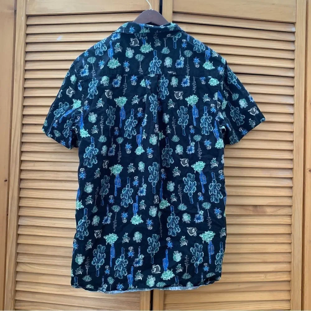 The North Face Cactus Print Button Up Size Small